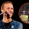 Chris Martin vocalista de Coldplay, protagonizó una caída espectacular durante un concierto