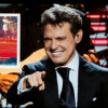 Video: Luis Miguel atrapa un brasier de una fan que lo lanzo en pleno concierto