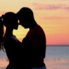 Cuatro años de noviazgo sin besos: la promesa de una pareja que divide opiniones