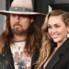 “Estoy actuando como una adulta” Miley Cyrus rompe el silencio sobre la relación de su padre con Elizabeth Hurley