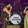 Jonas Brothers y Demi Lovato revivieron “Camp Rock” tras reencontrarse después de 15 años