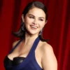 ¿Vacaciones o despedida de soltera? Selena Gómez fue vista en un yate con sus amigas en México