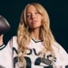 Una campaña publicitaria con Sydney Sweeney al desnudo genera fuertes críticas de varios deportistas por considerarla demasiado sexualizada.