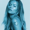 Karol G suma un éxito más a su carrera: ‘Ahí’, su colaboración con Drake, se corona en la cima del Latin Airplay y le otorga su vigésimo tercer primer lugar.