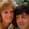 Paul McCartney se conmueve hasta las lágrimas al recordar a Linda McCartney a casi 30 años de su partida.